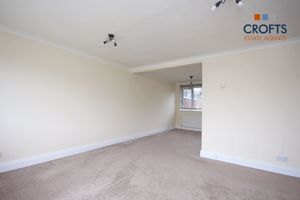 Lounge-diner- click for photo gallery